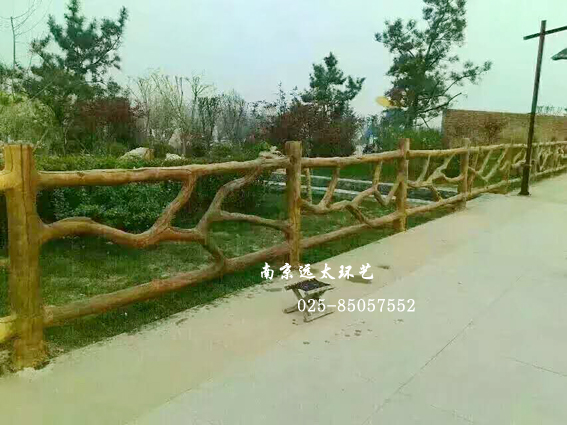 度假村藝術(shù)仿木護(hù)欄